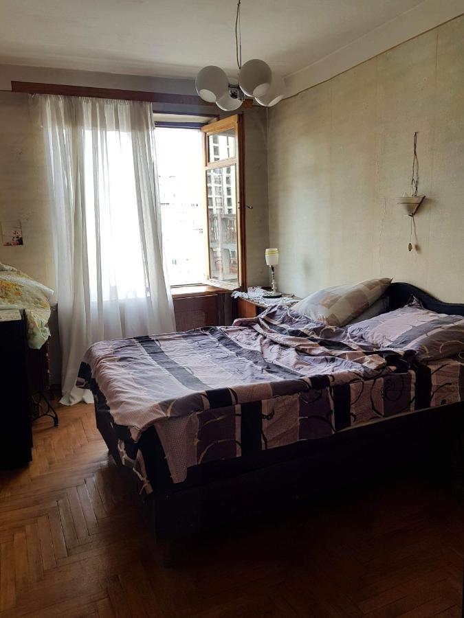 Hostel Levan Tbilisi Exterior photo